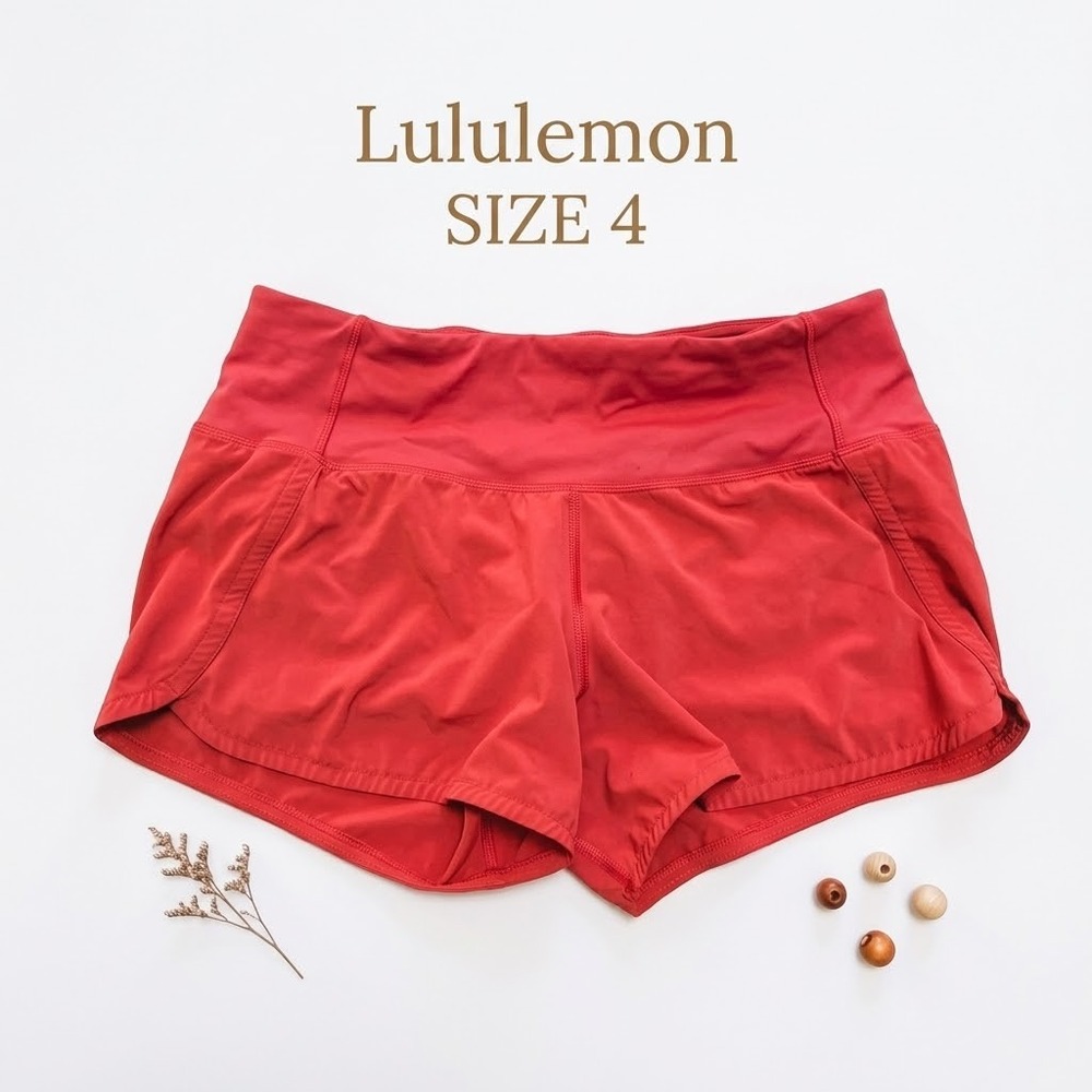Lululemon Pace Rival Short 4 HR Women Size 4 Red Running Activewear Athleisure